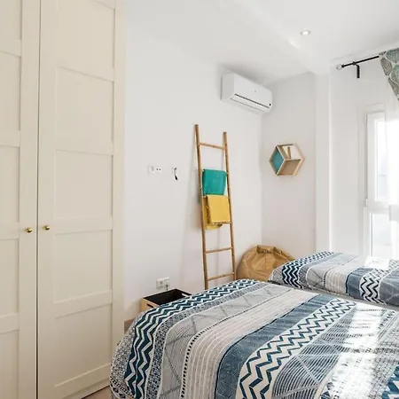 Sea View W/ 2 Rooms, Beach: 1 Minute Torremolinos