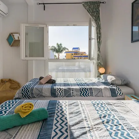 Sea View W/ 2 Rooms, Beach: 1 Minute *