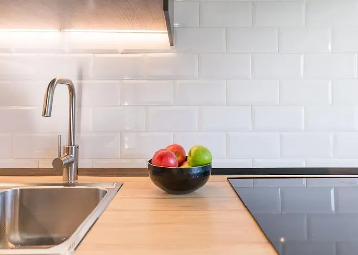 Apartment Sea View W/ 2 Rooms, Beach: 1 Minute Torremolinos