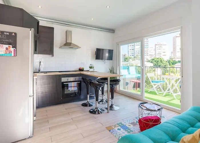 Sea View W/ 2 Rooms, Beach: 1 Minute Apartment Torremolinos