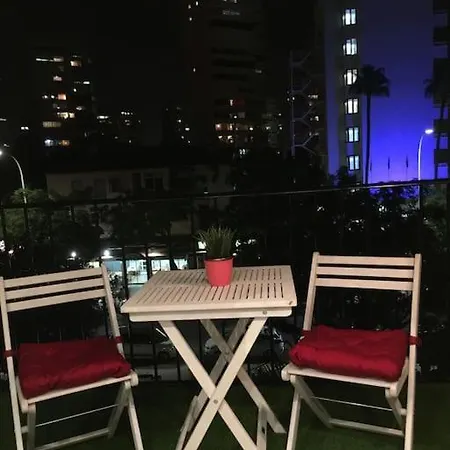 Sea View W/ 2 Rooms, Beach: 1 Minute *