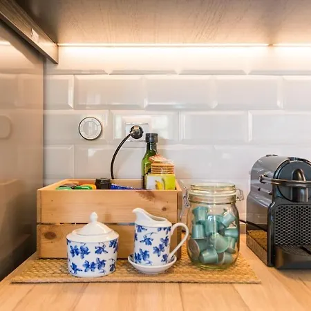 Sea View W/ 2 Rooms, Beach: 1 Minute Lejlighed *